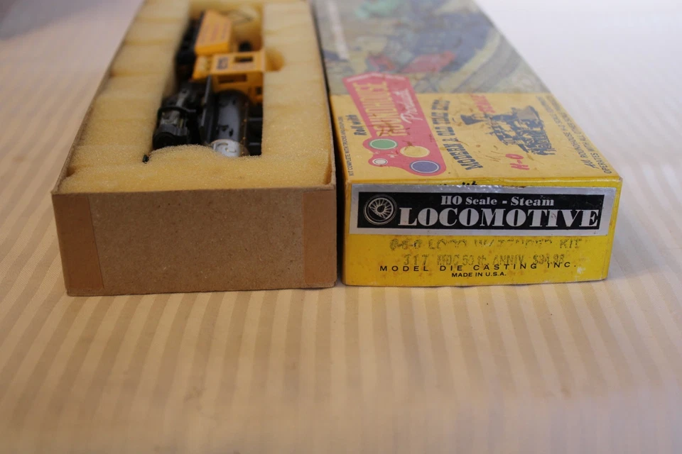 HO Scale Roundhouse, 0-6-0 Steam Locomotive, 50th Anniv. Modico Pacific, Yellow - Image 1 of 4