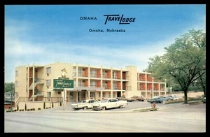 Postcard Omaha Travel Lodge Exterior, Old Cars, Omaha, Nebraska UNP - Picture 1 of 2