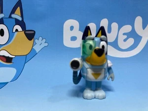 Modellino giocattolo Bluey con Ball Blaster di Surpise Episodio Playset Blu NUOVO - Foto 1 di 10