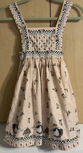 Vtg Daisy Kingdom Mary Engelbreit FACTORY Pinafore Apron Sz 6 Watercan Girl READ - Picture 1 of 9