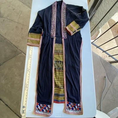 Abrigo Largo Vintage Tradicional Viet Boho Talla Pequeña Cuentas Bordado Abierto Fluido Foto 1 de 4