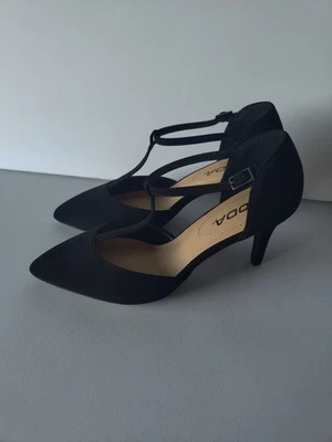 Soda Bahia Pointed toe ankle strap Stiletto Black Heels Womens Size 7.5 NEW NIB - Image 1 of 4