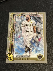 Fernando Tatis . #H170 2025 Topps Holiday Glitter San Diego Padres Baseball Card - Picture 1 of 2