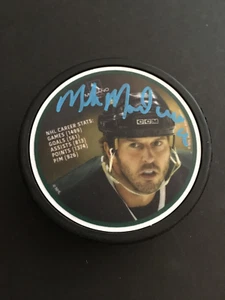 MIKE MODANO  AUTOGRAPHED DALLAS STARS PHOTO PUCK  W/ STATS   J.S.A. - Picture 1 of 6