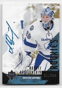 14/15 UD ULTIMATE COLLECTION ROOKIES AUTOGRAFO RC/299 (#76-125) U-Pick List - Foto 1 di 7