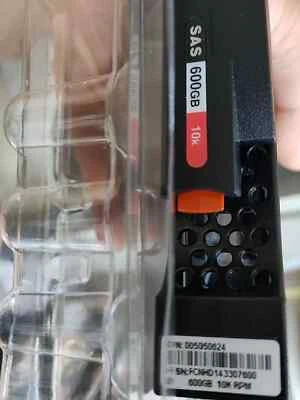 EMC 005050624 005050399 005051097 005051472 005051471 600G SAS 3.5“ Hard Drive - Image 1 of 3