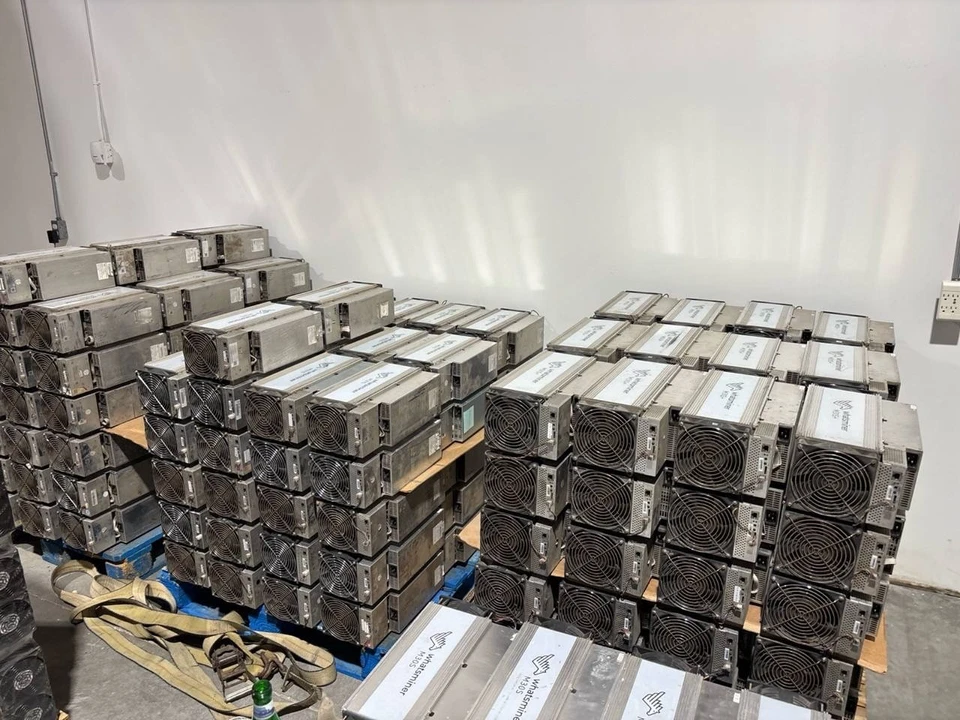 WHATSMINER M31S 76-84Th , 250 x auf Lager inkl Mwst - Bild 1 von 1