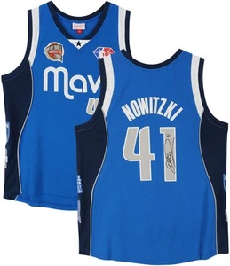 Dirk Nowitzki Mavericks Signed Blue Mitchell & Ness Hall of Fame Swingman Jersey - Picture 1 of 5