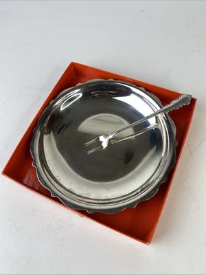 Tenedor de oliva encurtido de plata esterlina Oneida Martinica con bandeja para platos de caramelo Relish Foto 1 de 4