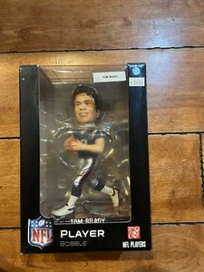FOREVER COLLECTIBLES NFL TOM BRADY Player Bobble Head Limited /2008 - Picture 1 of 4