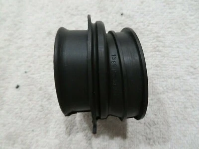 Manguera de salida del filtro de aire 13881-38200 Suzuki NOS DR250 SP250 1982-1985 Foto 1 de 3