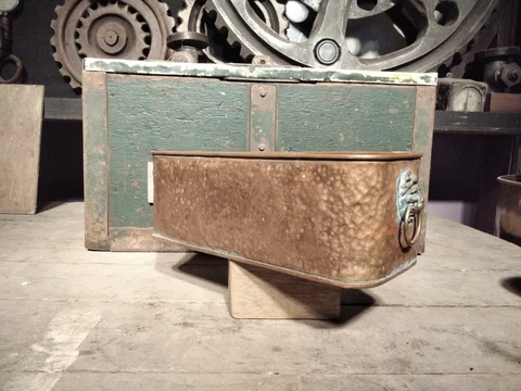 Vintage Copper & Brass Planter. Bowl. Plant Pot. Lion Mask Handles. Windowsill Cover
