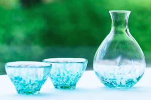 Tsugaru Biidoro Handmade Sake Set - 2 Cups and 1 Tokkuri(bottle) Japan Ryukyu - Picture 1 of 12