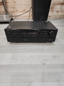 Denon AVR-900 AV Surround Receiver - Picture 1 of 3