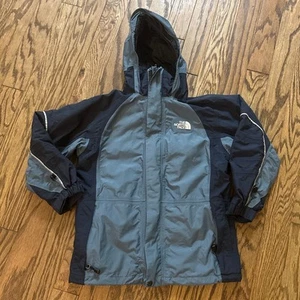 Boys Medium Blue Northface Rain Jacket EUC Hooded Full Zip Windbreaker Nylon - Picture 1 of 4
