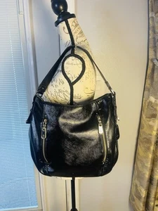 Cole Haan Parker Hobo-Schultertasche Essex schwarz Lackleder Fronttasche - Bild 1 von 14
