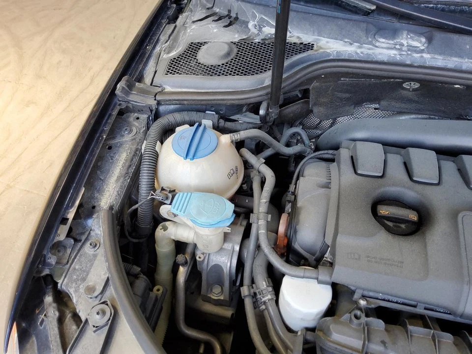 Coolant Reservoir Fits 06-10 12-22 PASSAT 464360 Foto 1 de 1