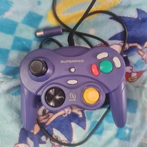 InterAct Superpad Nintendo GameCube Controller Purple TESTED & WORKING - Picture 1 of 6