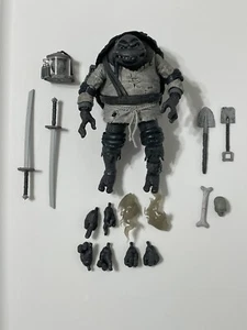 Universal Monsters TMNT Leonardo As Hunchback Black & White NECA From 2 Pack - Bild 1 von 5