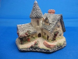 DAVID WINTER VICARAGE HAND MADE PAINTED COTTAGE STAFFORDSHIRE UK 1985 RETIRED - Picture 1 of 4