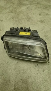 Original AUDI A4 B5 1.9 TDI 110PS BJ 1998 Scheinwerfer vorne rechts - Bild 1 von 2