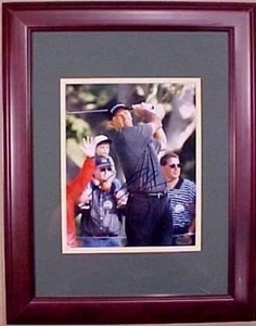 Tom Lehman Autographed and Framed Photograph Golf PGA - Picture 1 of 1
