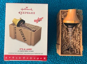 Hallmark "It's a Lamp" 2016 Ornament - Picture 1 of 6