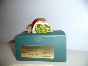 Harmony Kingdom Toadally Christmas Red Santa Cap by Neil Eyre 2005 - Picture 1 of 7
