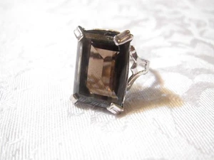 VINTAGE LARGE STERLING SILVER GENUINE SMOKY QUARTZ SOLITAIRE RING - SZ 8 1/2 - Picture 1 of 9