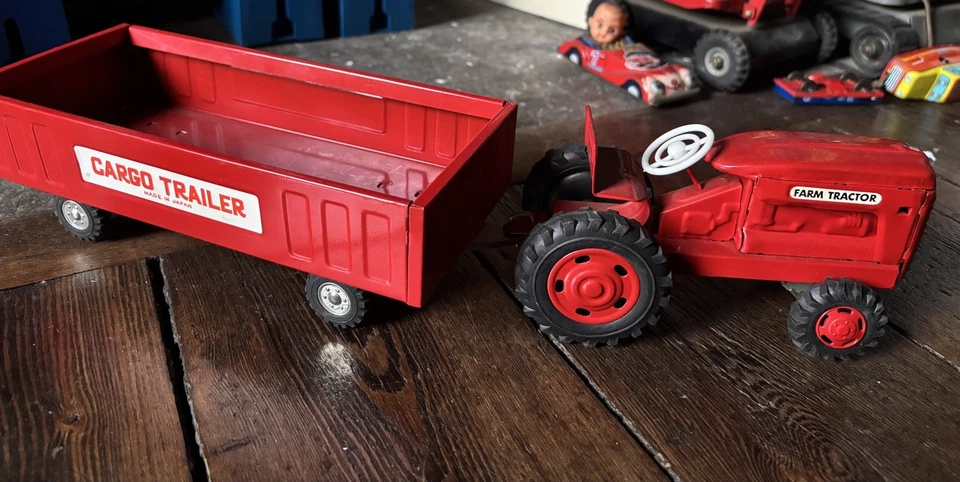 Vintage KYOEI 1960's Tin Toy  Farm Tractor with cargo trailer made in japan - Image 1 of 4
