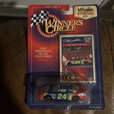 #24 JEFF GORDON - DUPONT CHEVY - SERIE DE POR VIDA 1997 de Hasbro - 6/6 - 1:64 Foto 1 de 2
