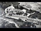 GANAGOBIE (04) PRIEURE , COUVENT du X° Siecle en vue aérienne période 1950