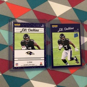 #23 JK Dobbins Ravens RB RC 2020 Panini Instant Rated Rookie Retro Football NFL - Bild 1 von 1