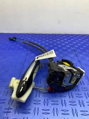 KIA CADENZA 2014-2016 MANIJA DE PUERTA EXTERIOR TRASERA DERECHA CON MONTAJE DE PESTILLO 81420-3R000 Foto 1 de 4