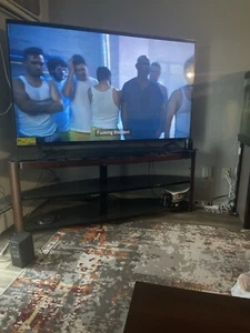 70 Inch Lg For Sale - Picture 1 of 2