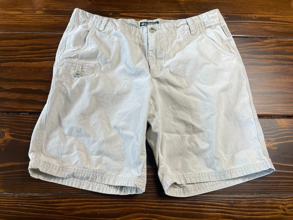 Columbia 女式短裤 10 码,棕褐色,正面平整口袋 — 第 1/4 张图片