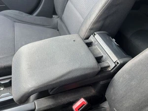 Opel Vectra C 2006 Armlehne AOJ64857 - Bild 1 von 5