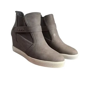 NEW Nicole Miller Maxim Women's Gray Faux Leather Wedge Ankle Boots Size 10 - Picture 1 of 7