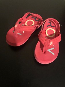 roxy baby sandals