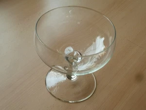 Ciotola in vetro ciotola decorativa per dolci pasticceria confetti e simili, 15,5 x 15,5 cm - Foto 1 di 3