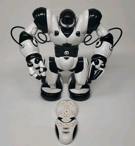 VTG WowWee Robosapien Humanoid Toy Robot 14" 2004 With Remote Control Working - Picture 1 of 6
