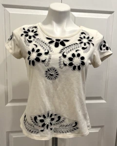 Double D Ranch Top T Shirt Short Sleeve Scoop Neck Floral Ivory Black Sz XS - Picture 1 of 7