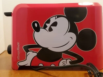 Tostadora Disney Mickey Mouse Modelo DCM-21 ¡Con exterior cool-touch! Foto 1 de 4