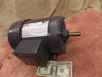 Dayton 2N926BD Electric Motor 56 3ph 1/2hp 1140rpm 208-230/460 General Purpose - Image 1 of 4
