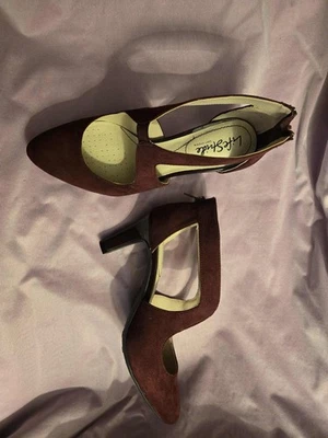 Zapatos de salón LifeStride para mujer Giovanna 2 tela borgoña 8W Foto 1 de 4