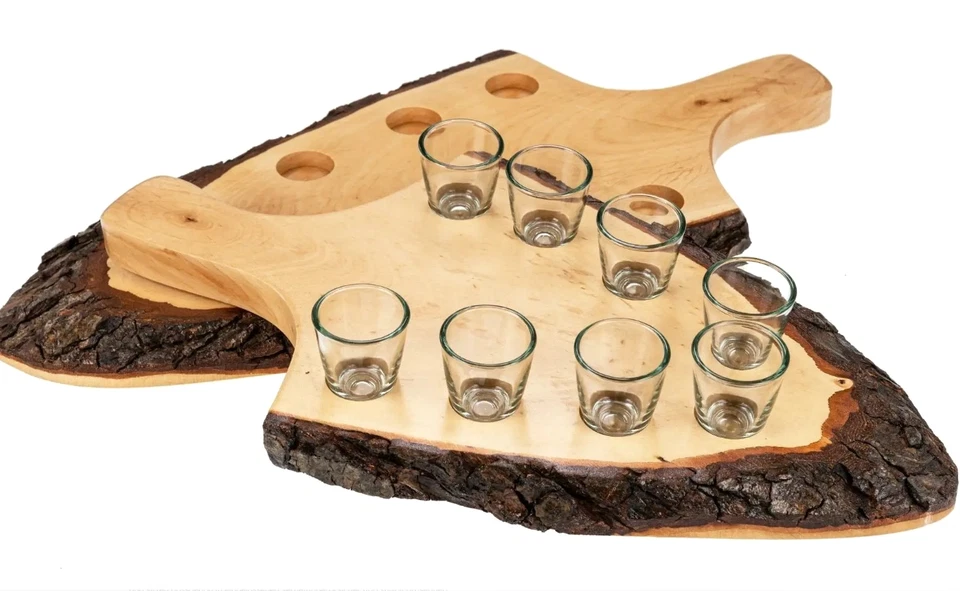 Schnapsbrett , Griffrinde mit Stamperl , Schnapsgläser 8 Stück - Bild 1 von 1