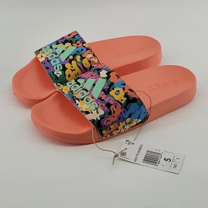 Adidas Adilette Sandalias de Ducha US 5 Coral Estampado Floral Nuevas - Imagen 1 de 4