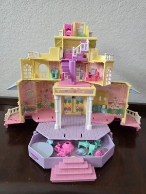 Vintage 1995 Polly Pocket Clubhouse aka Pop-Up Party Play House Bluebird Toy - Image 1 of 4