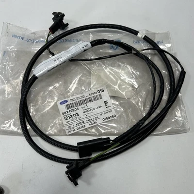 Ford Mondeo MK3 Front Fog Light Lamp Wiring Loom Cable Wire Genuine 1213113 - Image 1 of 4
