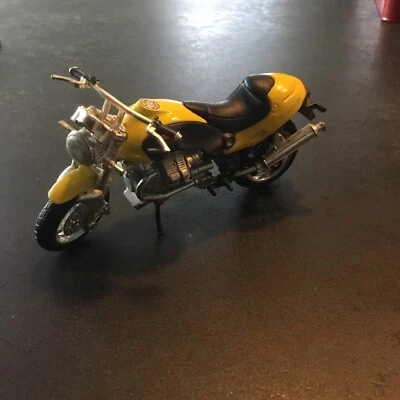 Maisto Moto Guzzi V10 Centauro 1:18 - Bild 1 von 2